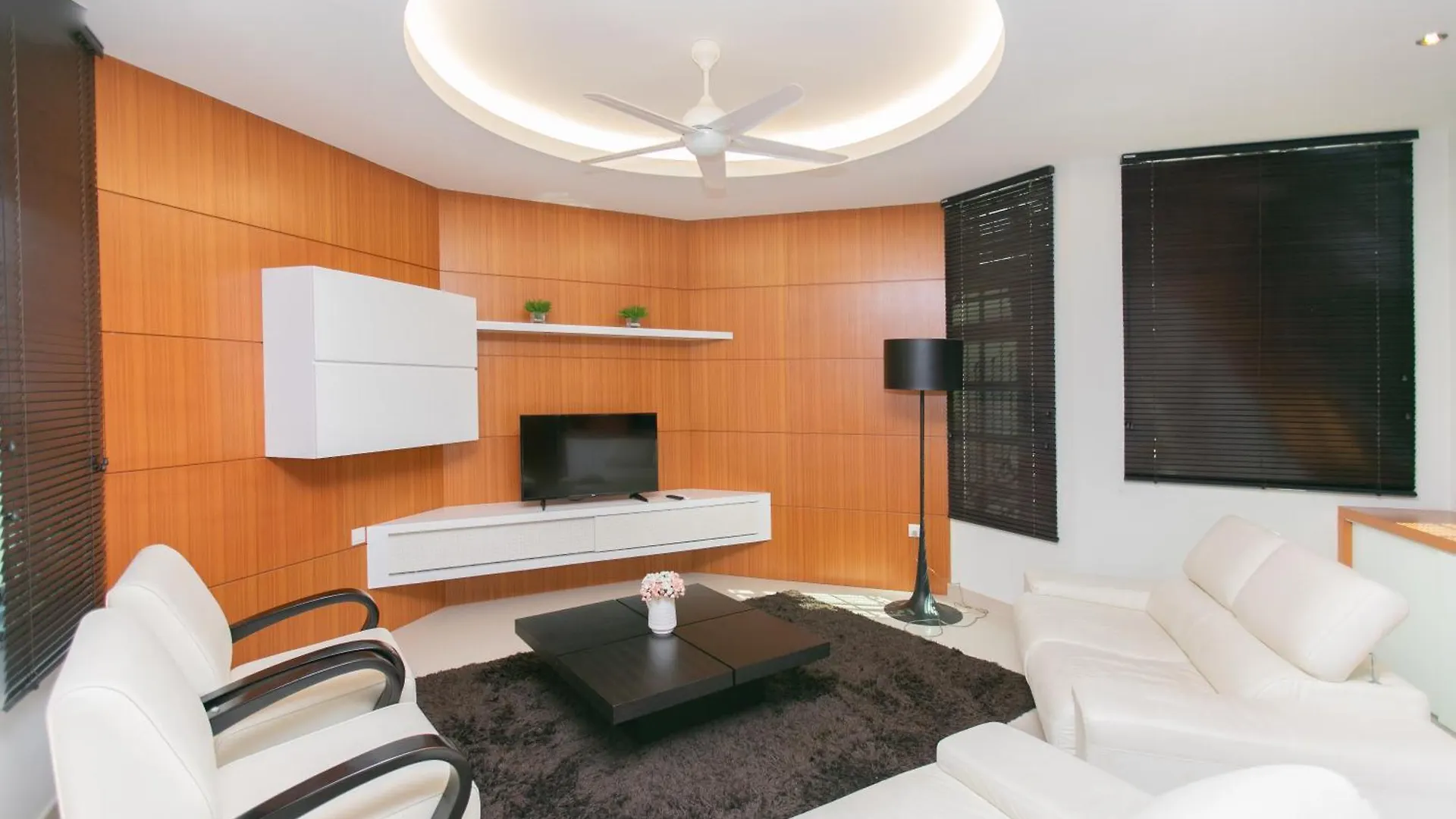 Tanjung Bungah 5Br 18 Bungalow Ktv Malaysia