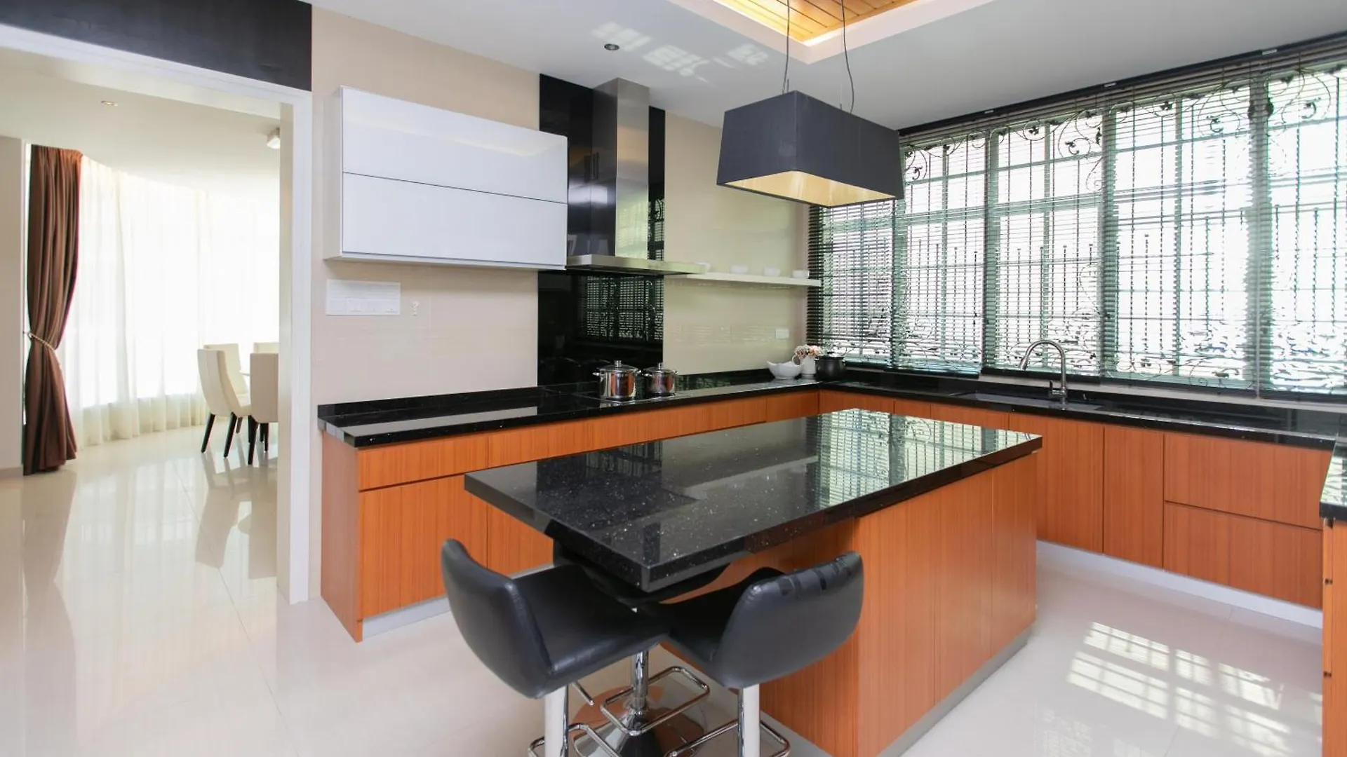 Tanjung Bungah 5Br 18 Bungalow Ktv 0*, Tanjung Bungah (Penang)