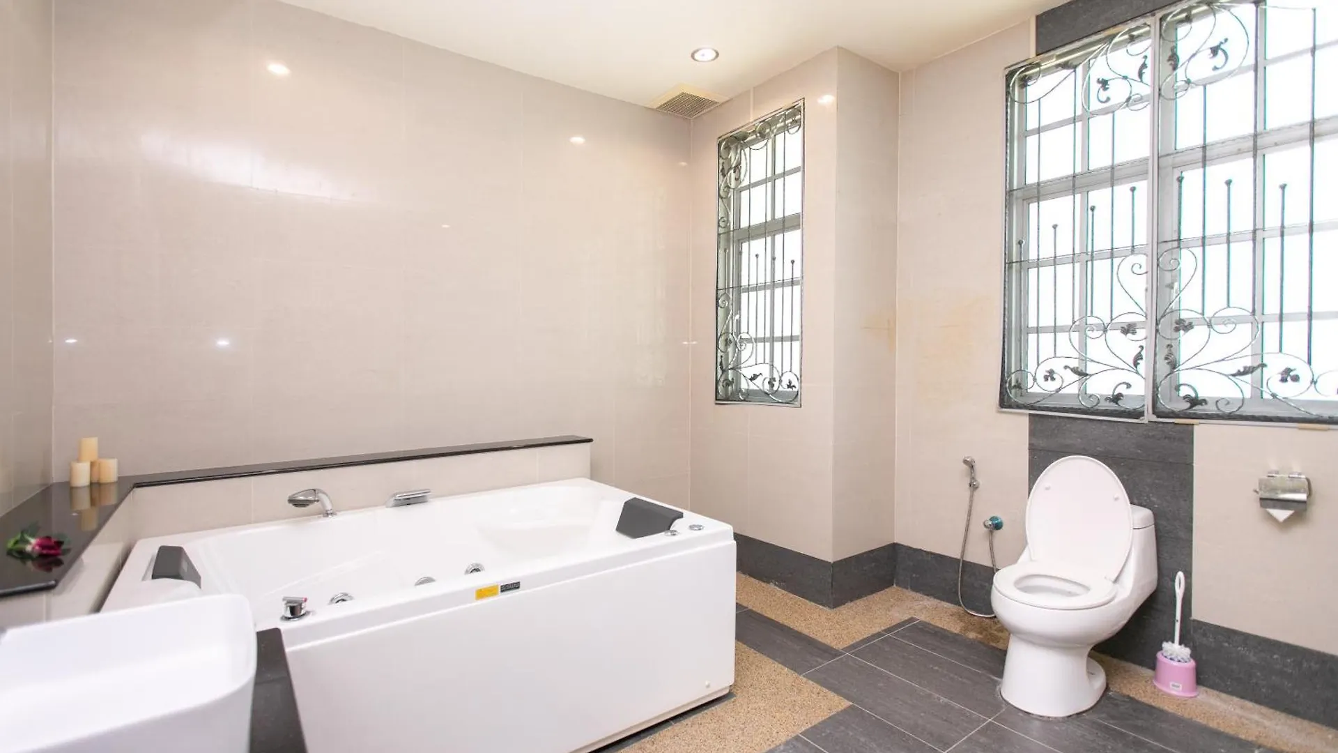 Villa Tanjung Bungah 5Br 18 Bungalow Ktv Malaysia