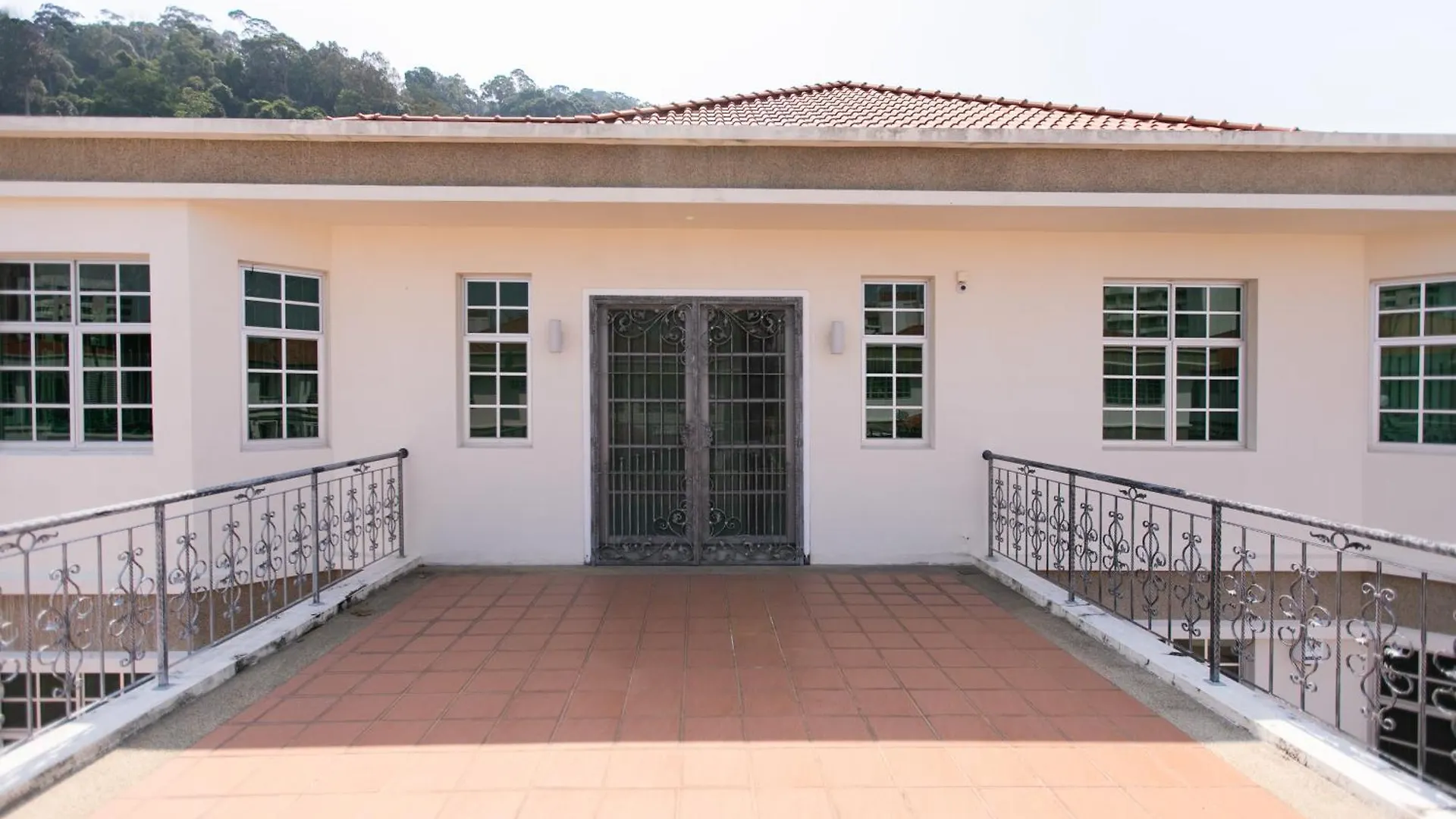 Villa Tanjung Bungah 5Br 18 Bungalow Ktv